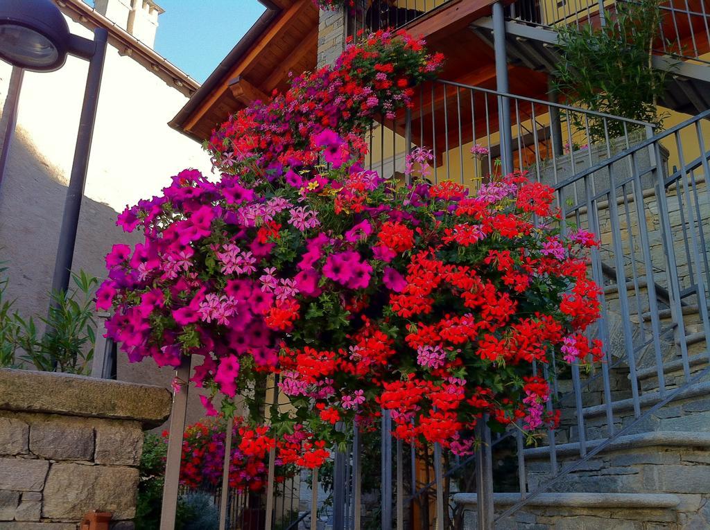 B&B Al Castel Pont-Saint-Martin Exterior photo