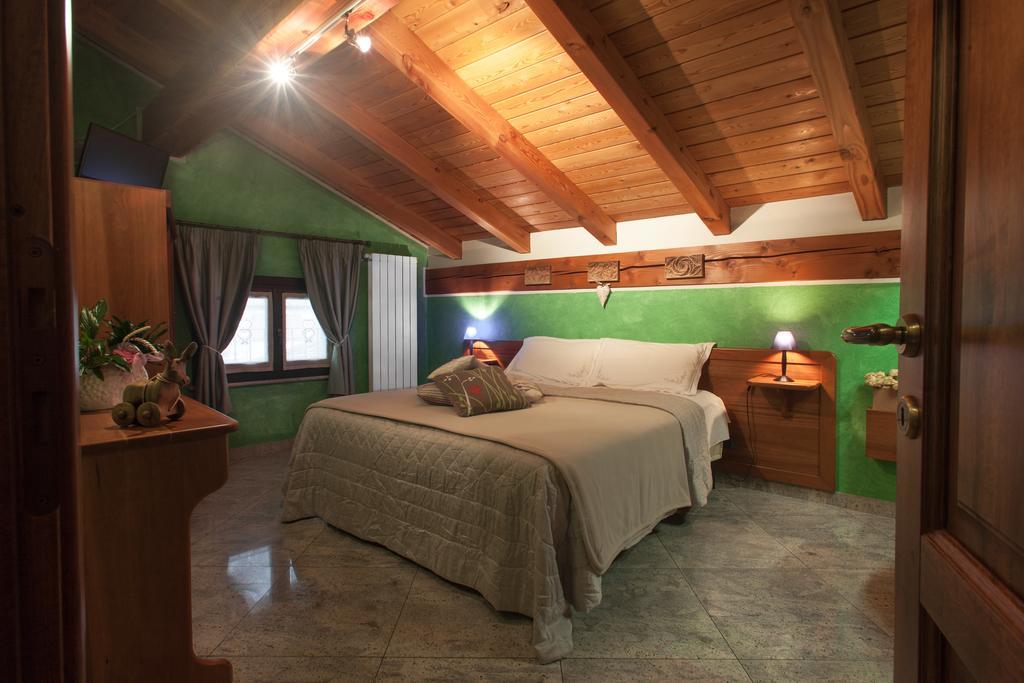 B&B Al Castel Pont-Saint-Martin Room photo