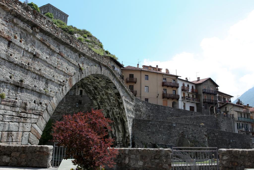 B&B Al Castel Pont-Saint-Martin Exterior photo